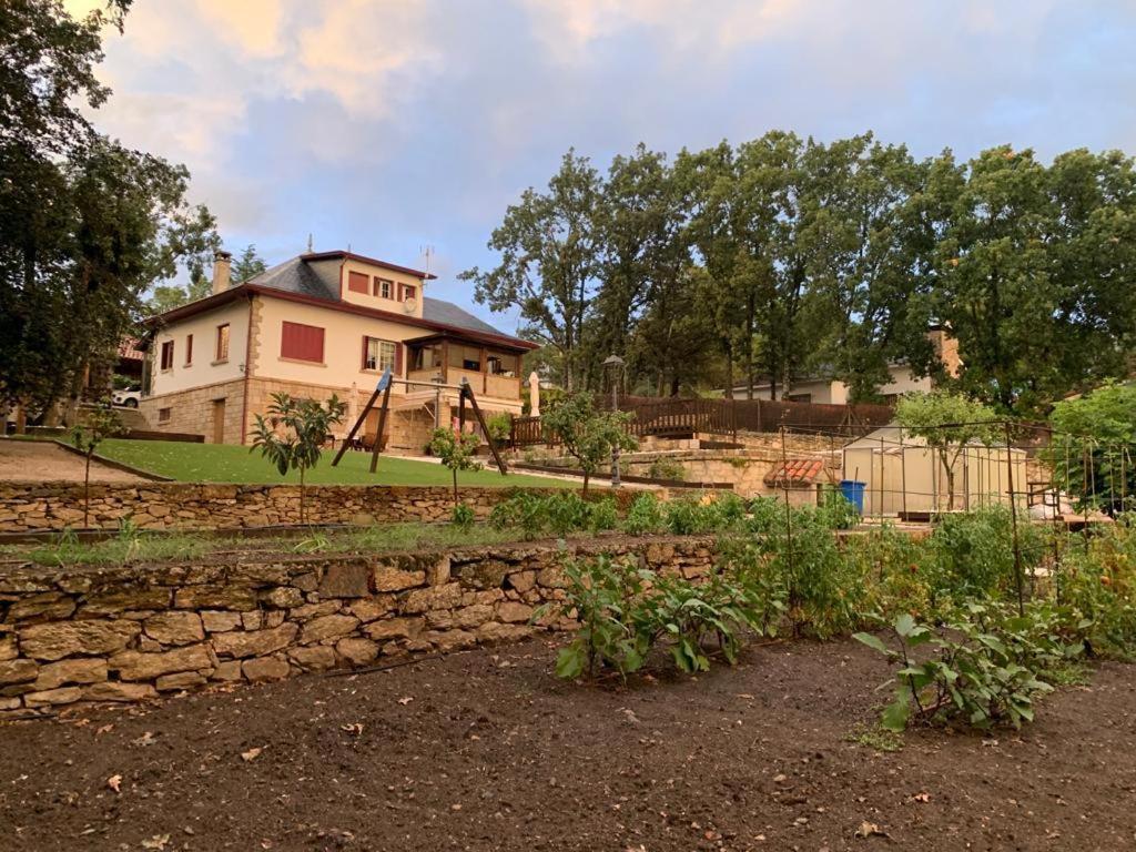 El Robledal - Miraflores De La Sierra Exterior photo